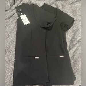 Figs Black Casma “Two Pocket” Scrub tops Size Small